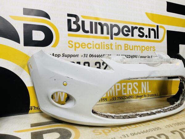 BUMPER Ford Fiesta MK7 2008-2011 VOORBUMPER 1-D3-9892z
