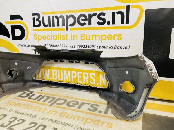 BUMPER Ford Fiesta MK7 2008-2011 VOORBUMPER 1-D3-9892z