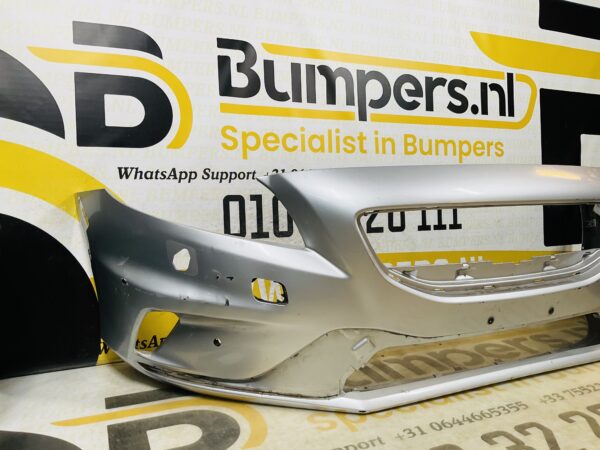 BUMPER Volvo V40 RDesign R-Design kls 6xpdc VOORBUMPER 1-E7-9894z