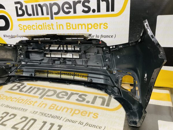 BUMPER Mitsubishi Outlander 6410G227ZZ VOORBUMPER 2-B5-9246z