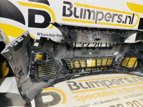 BUMPER Peugeot 3008  Normaal 6xpdc 2016-2021 VOORBUMPER 2-J5-9299z