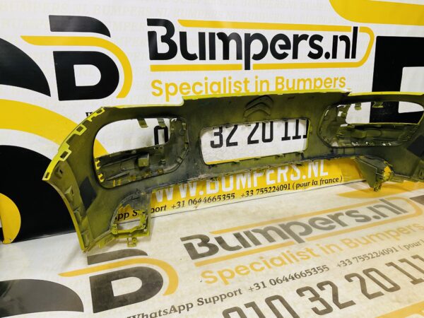 BUMPER Citroen C4 Cactus  VOORBUMPER 1-F4-9925z