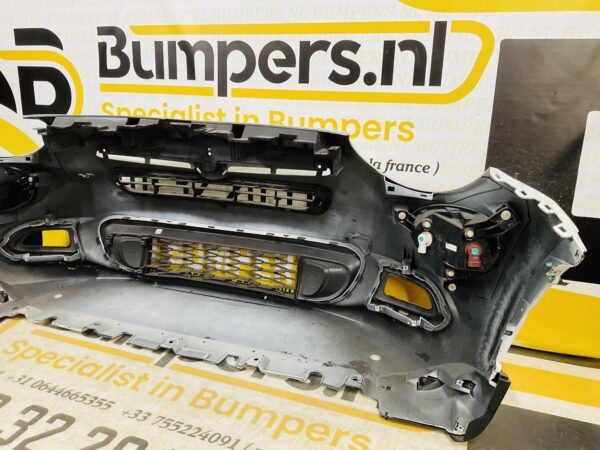 BUMPER Fiat 500L 500 L VOORBUMPER 2-B8-9335z