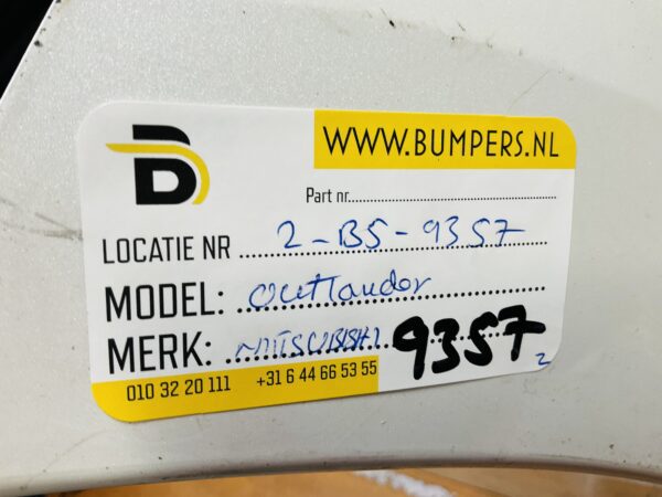 BUMPER Mitsubishi Outlander 6410G227ZZ VOORBUMPER 2-B5-9357z