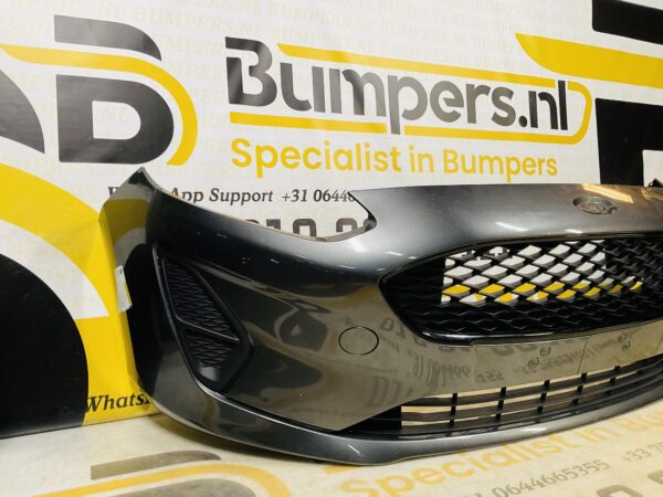 BUMPER Ford Fiesta MK8 2017-2020 VOORBUMPER 1-D2-9389z