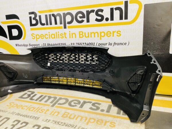 BUMPER Ford Fiesta MK8 2017-2020 VOORBUMPER 1-D2-9389z