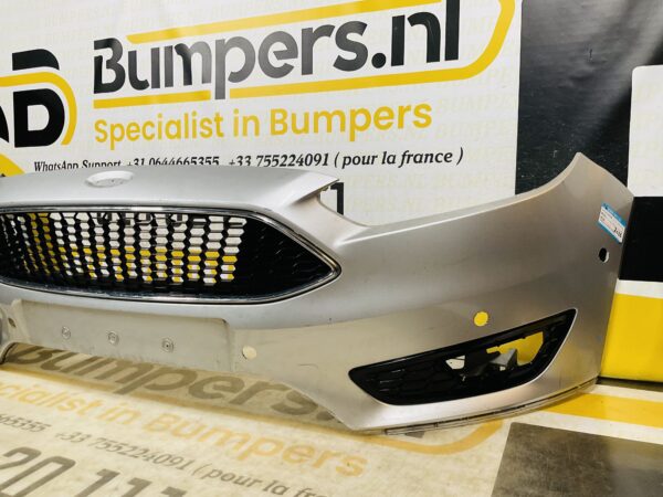 BUMPER Ford Focus MK3 6xpdc  2014-2018 VOORBUMPER 1-D10-9442z