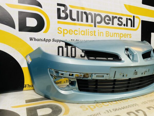 BUMPER Renault Clio 3  2005-2008 VOORBUMPER 2-F8-9458z