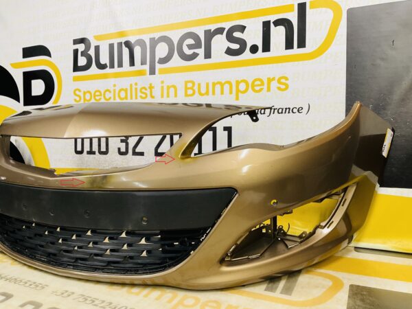 BUMPER Opel Astra J Facelift 4xpdc 2011-2014 VOORBUMPER 2-i9-9516z