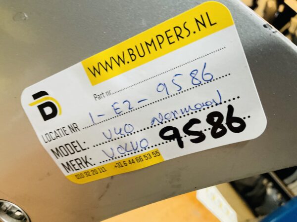 BUMPER Volvo V40 Normaal kls 4xpdc VOORBUMPER 1-E2-9586z