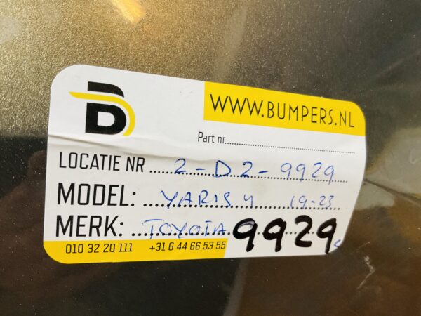 BUMPER Toyota Yaris 4 2020-2022 VOORBUMPER 2-D2-9929z