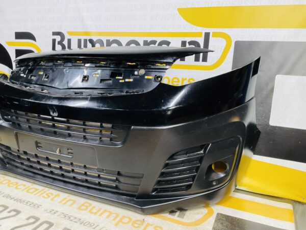 BUMPER Opel Vivaro 6xpdc 2018-2023 VOORBUMPER 1-G5-9598z