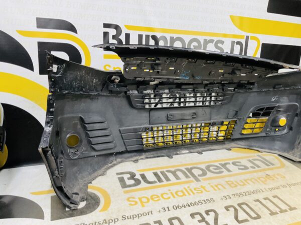 BUMPER Opel Vivaro 6xpdc 2018-2023 VOORBUMPER 1-G5-9598z