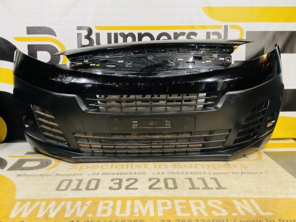 BUMPER Opel Vivaro 2018-2023 VOORBUMPER 1-G5-9599z