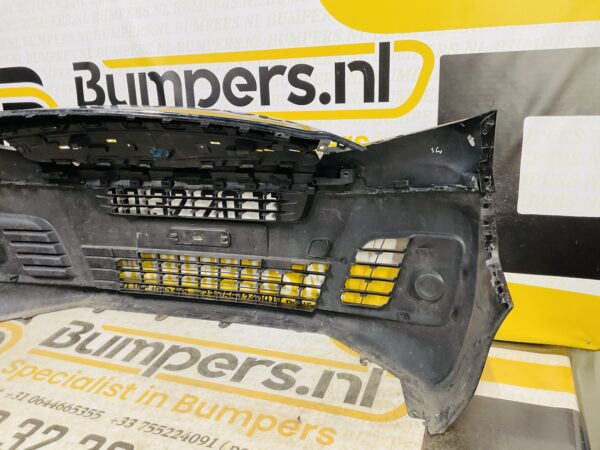 BUMPER Opel Vivaro 2018-2023 VOORBUMPER 1-G5-9599z