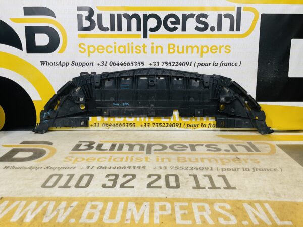 Onderplaat Mercedes W118 CLA AMG A1188854102 Bumperlip 2-L5E-9608T
