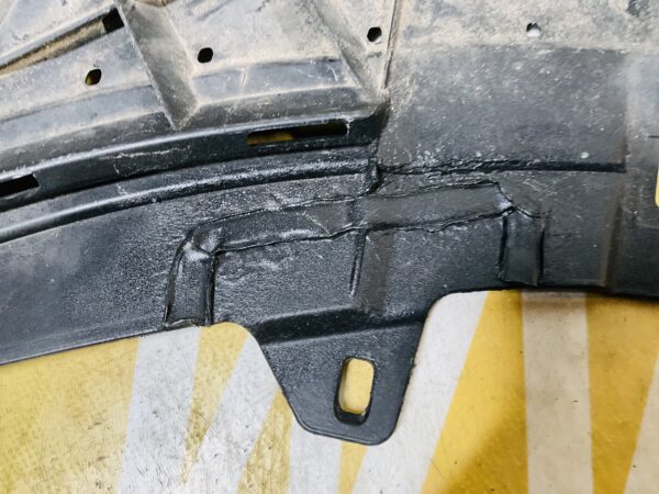 Onderplaat Opel Insignia  39077261 Bumperlip 2-R4-9653T