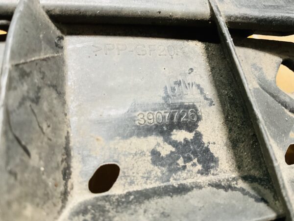 Onderplaat Opel Insignia  39077261 Bumperlip 2-R4-9656T