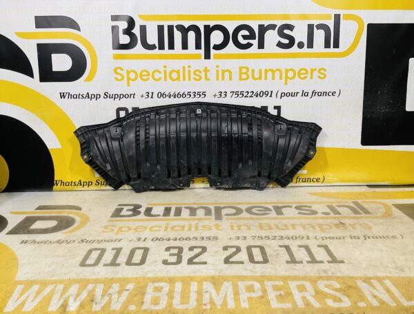 Onderplaat Mercedes C Klasse W205 A2055200100 Bumperlip 2-L3D-9659T