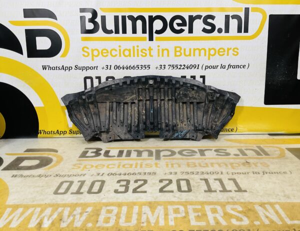 Onderplaat Mercedes C Klasse W205 A2055202400 Bumperlip 2-L3D-9662T