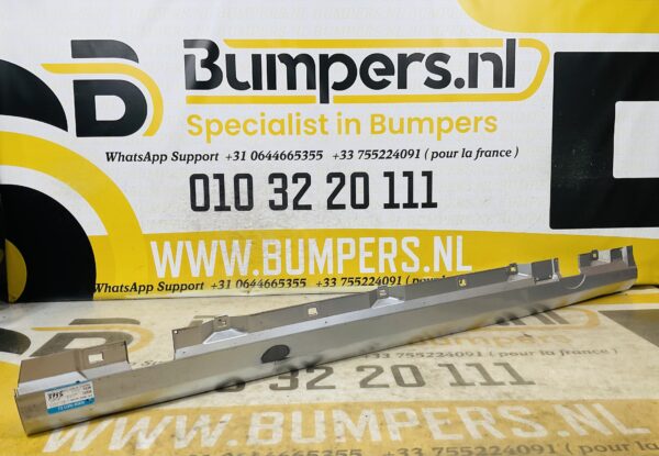 Zijskirt Mercedes A Klasse W177 AMG A1776901801 Rechts Dorpel 2-L1-9670T