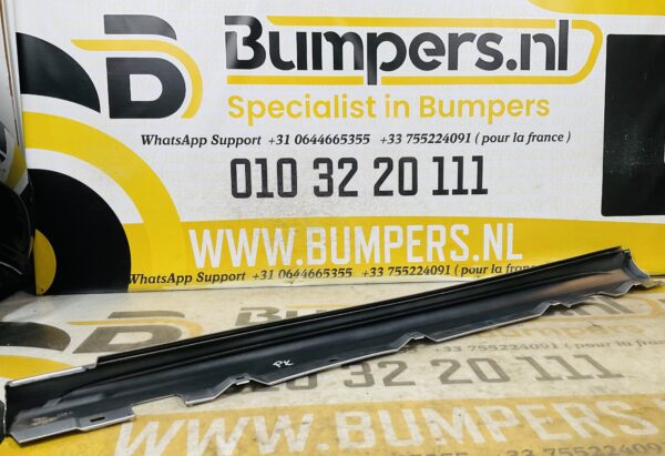 Zijskirt Mercedes A Klasse W177 AMG A1776901801 Rechts Dorpel 2-L1-9670T