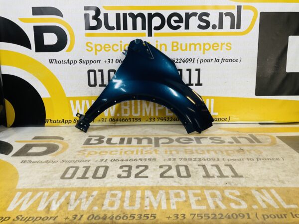 Zijscherm Renault Captur 631002106R Scherm Rechts 2-Q2-9742T