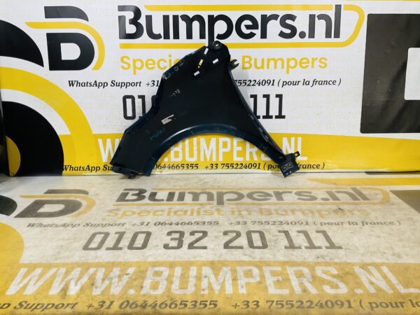 Zijscherm Renault Captur 631002106R Scherm Rechts 2-Q2-9742T