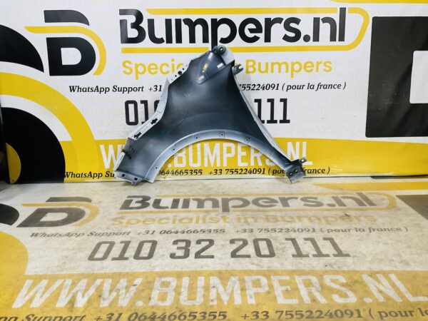 Zijscherm Renault Captur 631002106R Scherm Rechts 2-Q2-9743T
