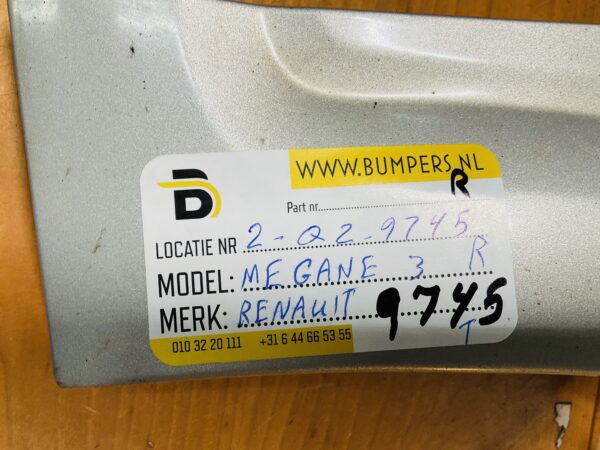 Zijscherm Renault Megane 3  631006738R Scherm Rechts 2-Q2-9745T
