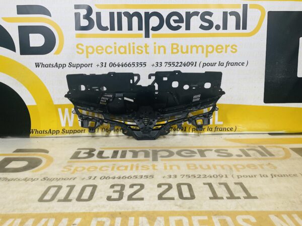 Grille Renault Clio 4  2012-2019 Bumper Grill 2-R7-10033T