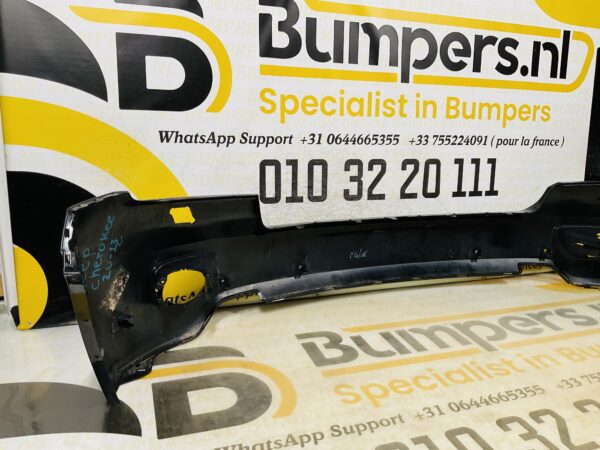 BUMPER Jeep Cherokee 2010-2013 VOORBUMPER 2-H14-10046z
