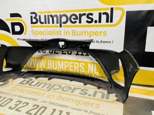 BUMPER Toyota Yaris Facelift 2017-2020 VOORBUMPER 2-D1-10049z