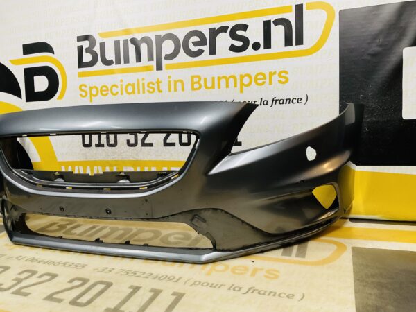 BUMPER Volvo V40 Rdesign R-Design VOORBUMPER 1-E7-10056z