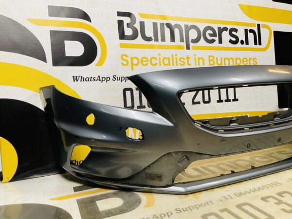BUMPER Volvo V40 Rdesign R-Design VOORBUMPER 1-E7-10056z
