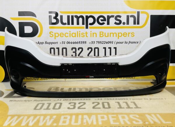 BUMPER Renault Trafic  VOORBUMPER 2-F10-10064z