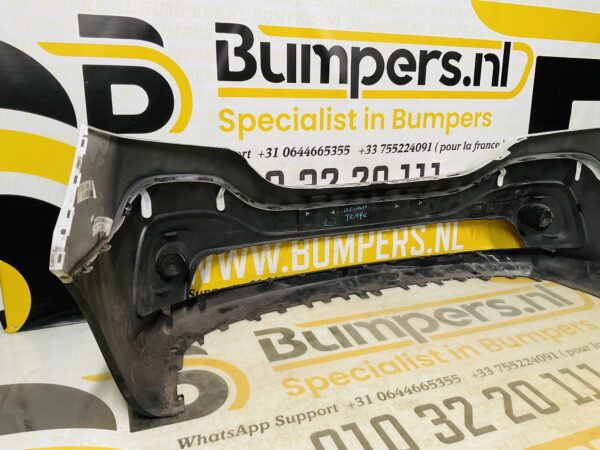 BUMPER Renault Trafic  VOORBUMPER 2-F10-10064z