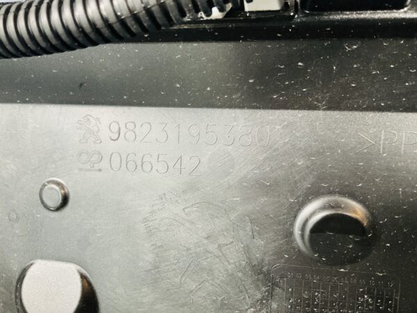Bumper Peugeot 208 GT line GT-Line 2019-2023 Achterbumper 1-F8-8554R