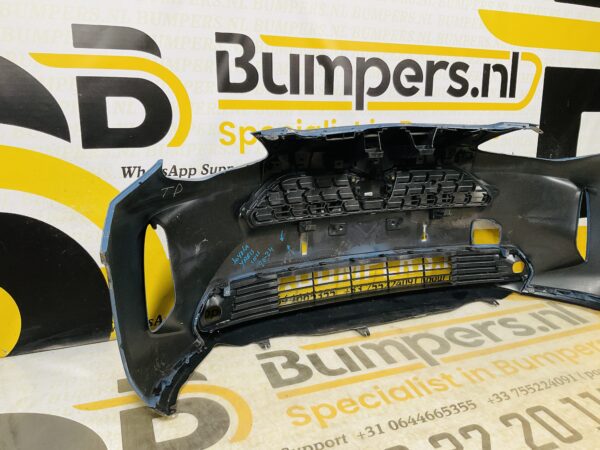 BUMPER Toyota Yaris Cross 2020-2024 VOORBUMPER 2-D3-10103z