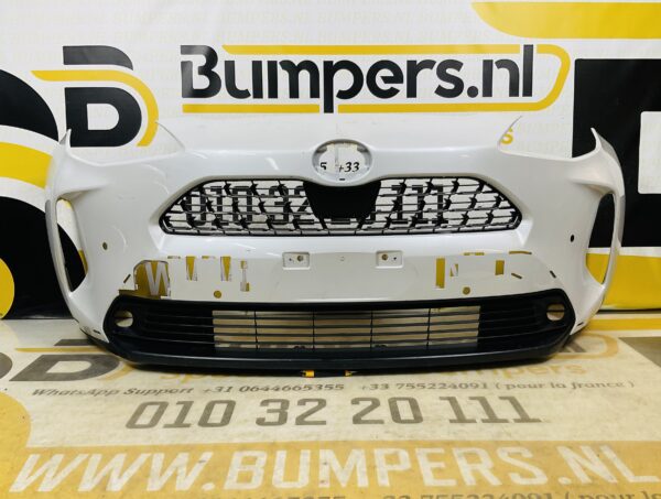 BUMPER Toyota Yaris Cross 4xpdc  2020-2024 VOORBUMPER 2-D3-10104z