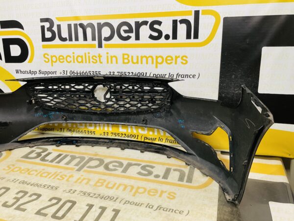 BUMPER Opel Insignia Facelift 4xpdc  VOORBUMPER 2-i6-10106z