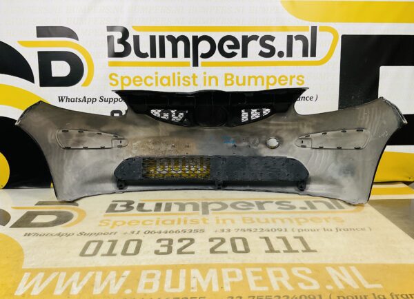 BUMPER Toyota Aygo 2005-2009 VOORBUMPER 2-D1-10151z