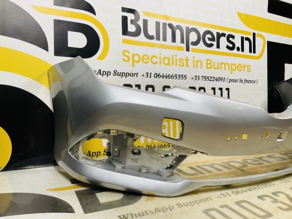 BUMPER Toyota Auris 2 Facelift  2012-2018 VOORBUMPER 2-D3-10233z