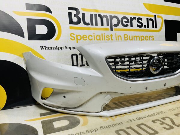 BUMPER Volvo V40 Rdesign R-Design 4xpdc kls VOORBUMPER 1-E7-10246z