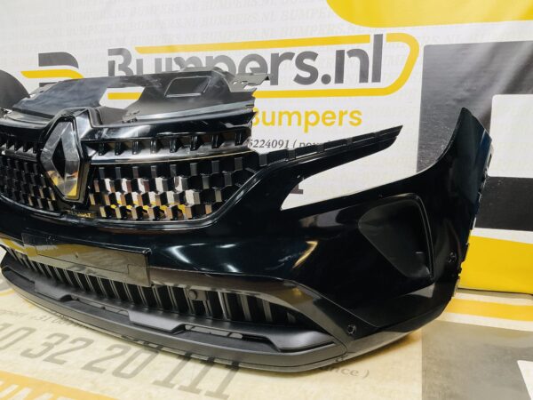BUMPER Renault Austral 2022-2024 620225489R VOORBUMPER 1-Z4-10272z