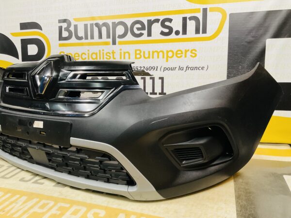 BUMPER Renault Kangoo 2022-2024  VOORBUMPER 2-F10-10274z