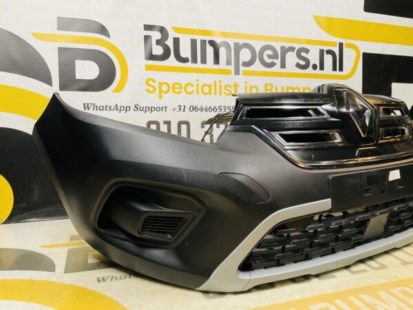 BUMPER Renault Kangoo 2022-2024  VOORBUMPER 2-F10-10274z