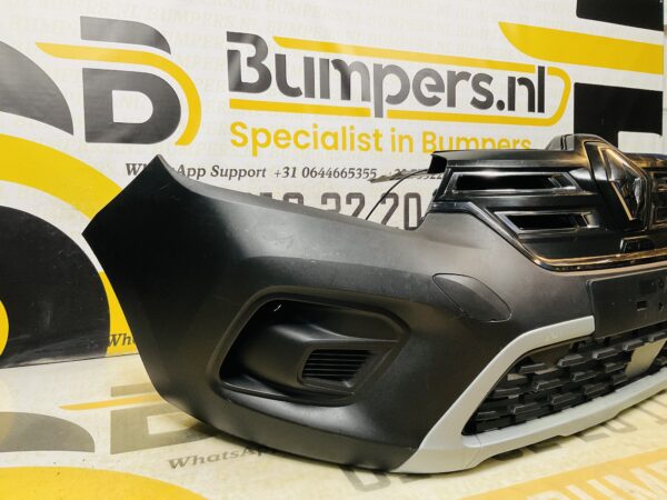 BUMPER Renault Kangoo 2022-2024  VOORBUMPER 2-F10-10276z