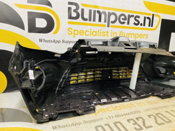 BUMPER Renault Kangoo 2022-2024  VOORBUMPER 2-F10-10276z