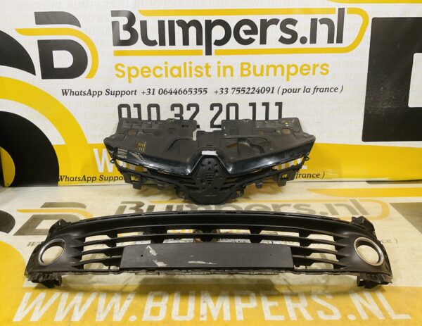 Grille Renault Clio 4  2012-2016 Bumper Grill 2-R2-9793T